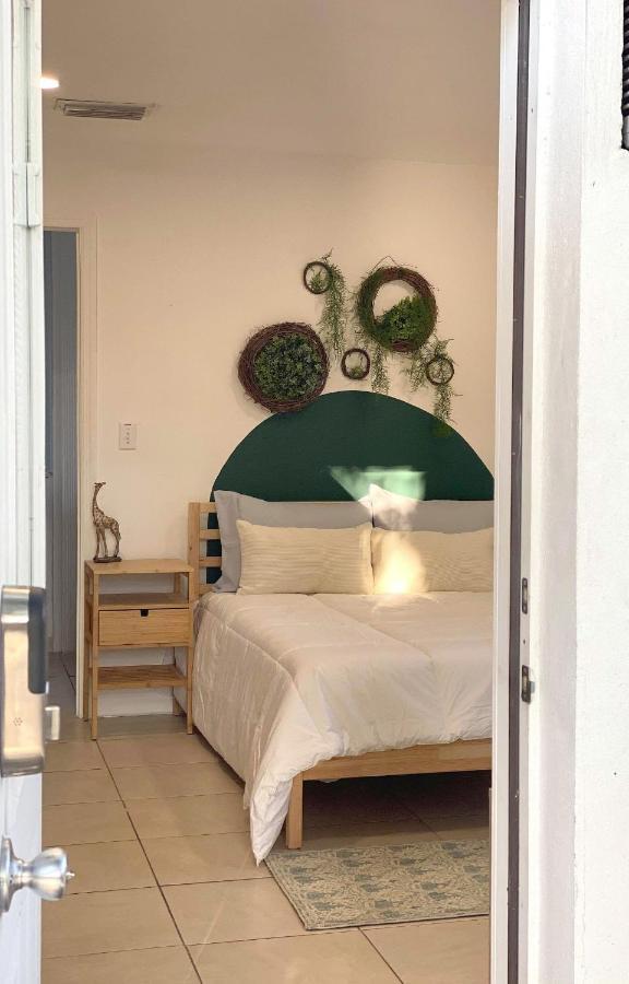 Private Suite W/ Full Backyard, Bbq, 5Min From Mia Miami Extérieur photo